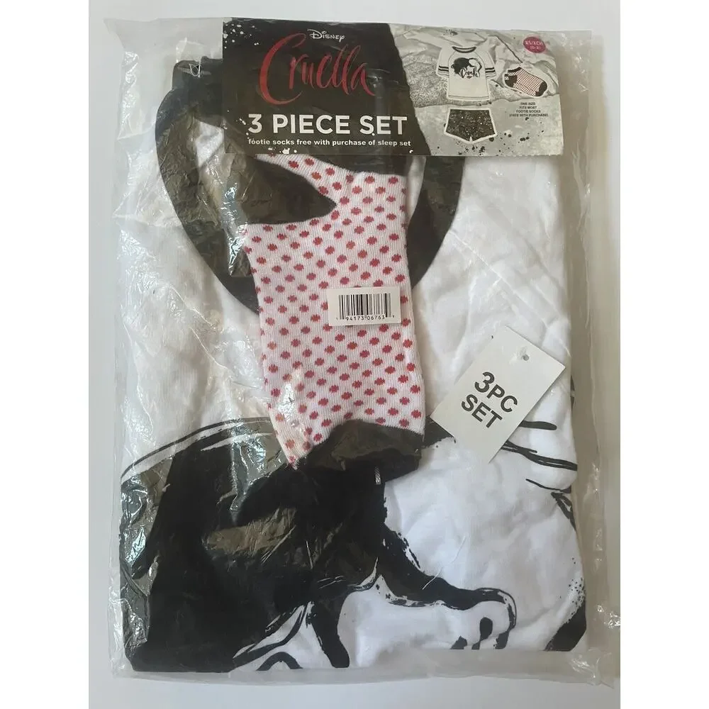 Disney Cruella Short Sleeve T-Shirt Sleep Shorts Socks 3 Piece Set Size XS (0-2) - Picture 4 of 7